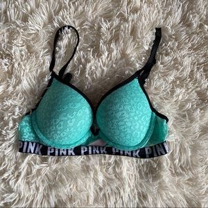 Victoria’s Secret PINK everyday push-up bra